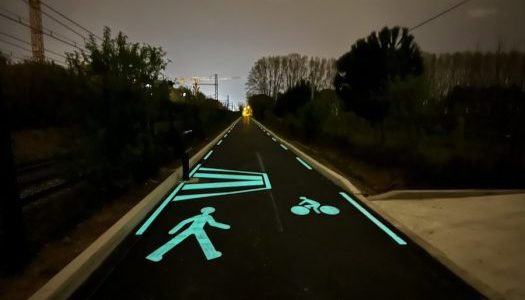  Photoluminescent signage Luminokrom