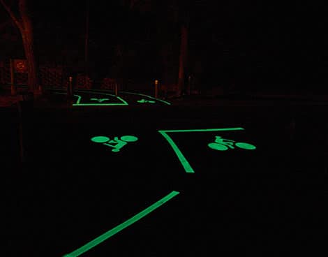 photoluminescente-technology-bike-path